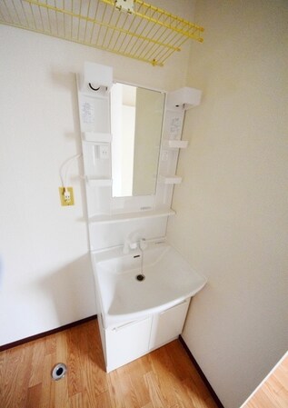 ルミエール泉Aの物件内観写真